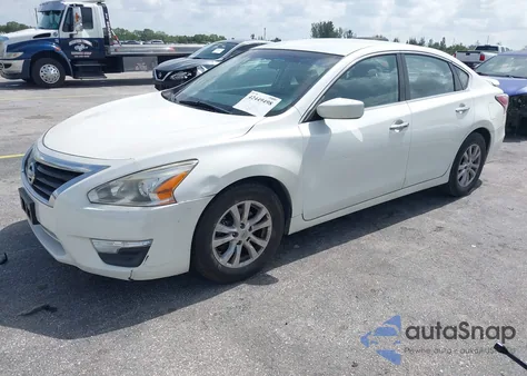 2014 Nissan Altima 2.5 S из США, поврежденный, VIN 1N4AL3AP8EN230605